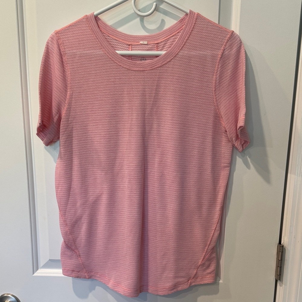 Lululemon athletic top
